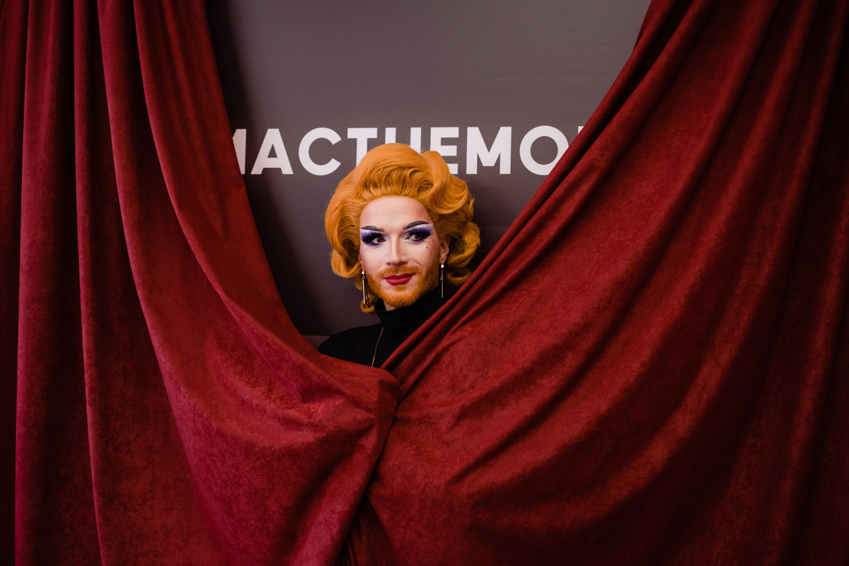 MAC the Moment 638